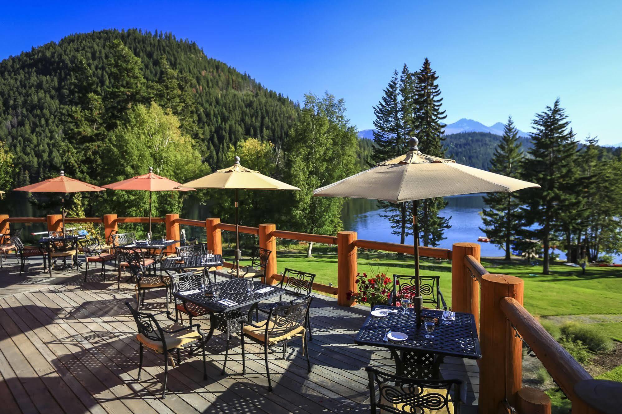 Hotel Tyax & Heliskiing